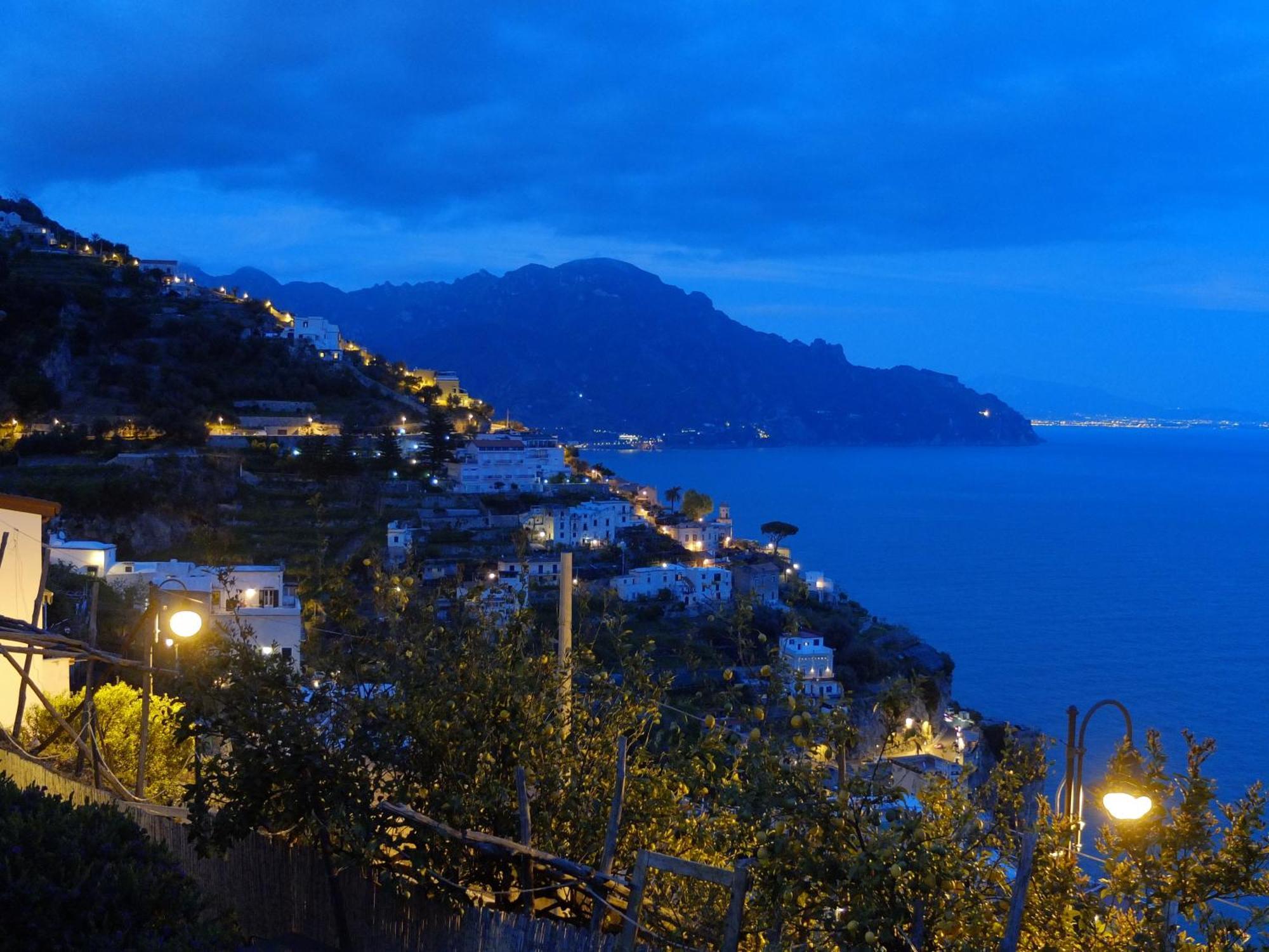 Bed and Breakfast L'Antico Borgo Dei Limoni Amalfi Exterior foto